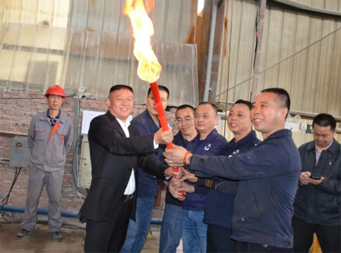 熱烈祝賀公司一車間窯爐成功復產(chǎn)點火！